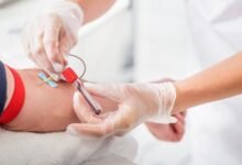 صورة دراسة حديثة: تكرار التبرع بالدم يُقلل من كمية “المواد الكيميائية” الموجودة في مجرى الدم