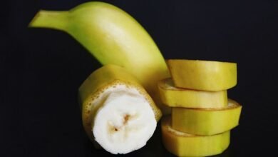 صورة خبيرة تغذية روسية تحذر من الإفراط فى تناول الموز